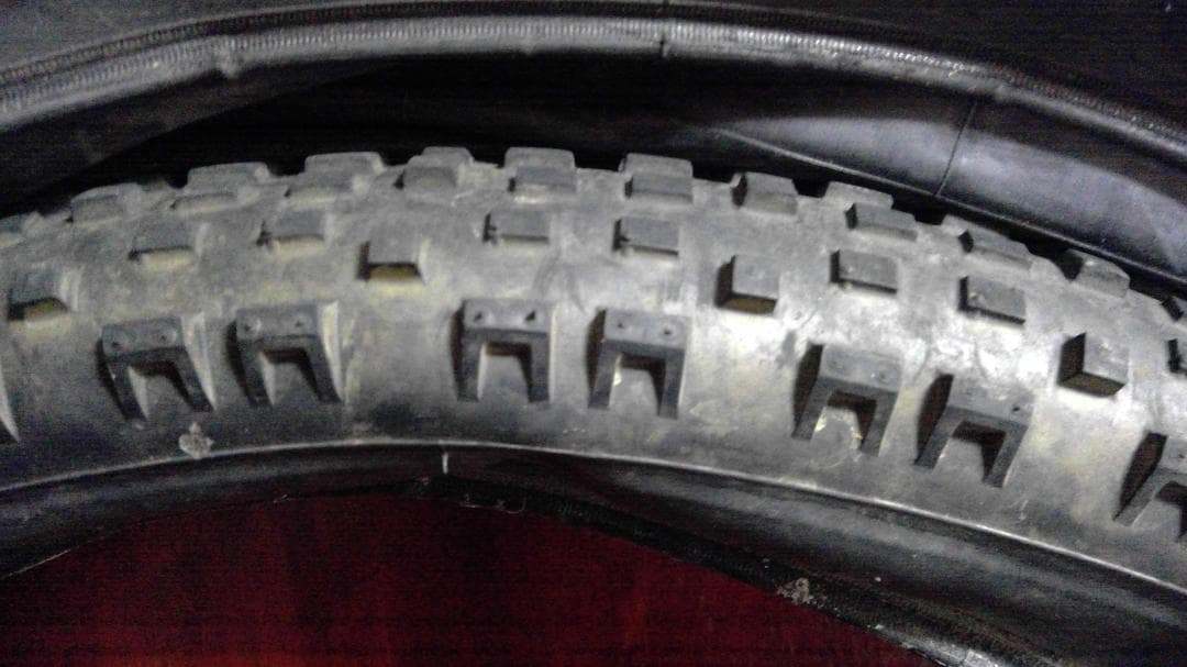 ２本セット　Sulry KNARD 29 × ３．０タイヤ　チューブ