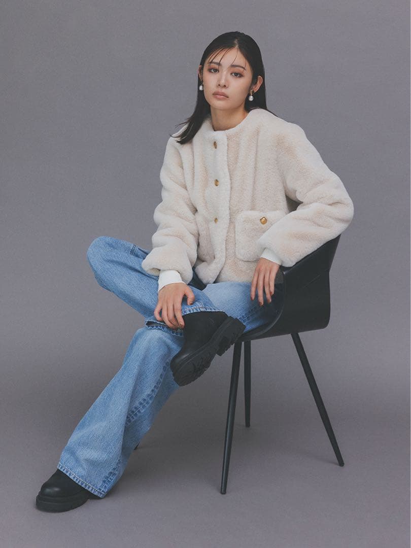 Mila owen ミラオーウェン 金釦クロップドファージャケット