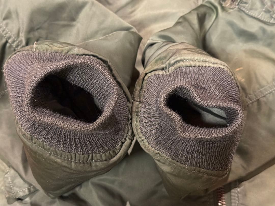 ★縦ステッチ！リブ穴なし！米軍実物80s MA-1 Fタイプ グランドクルー