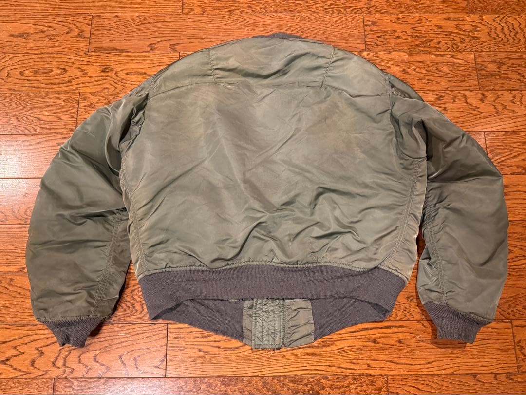 ★縦ステッチ！リブ穴なし！米軍実物80s MA-1 Fタイプ グランドクルー