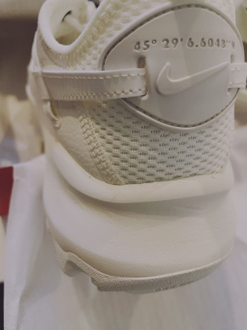 新品　NIKE　TC7900 セイル　ホワイト　24センチ　NIKE スニーカー