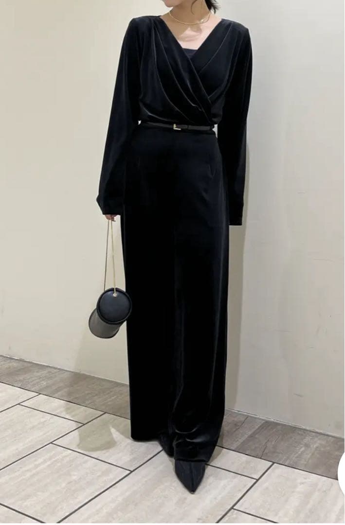 【新品】 アニュアンス ベロアカットオールインワン BLK 1