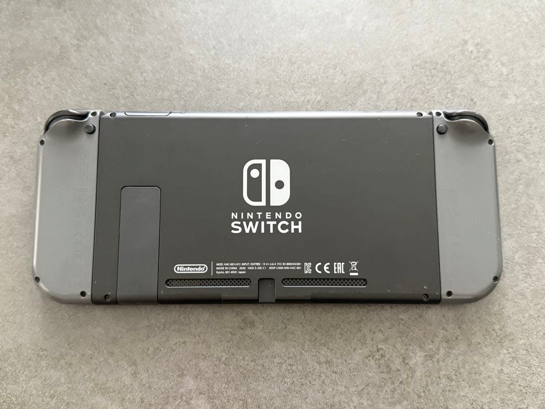 Nintendo Switch 本体 + Joy-Con + プロコントローラー