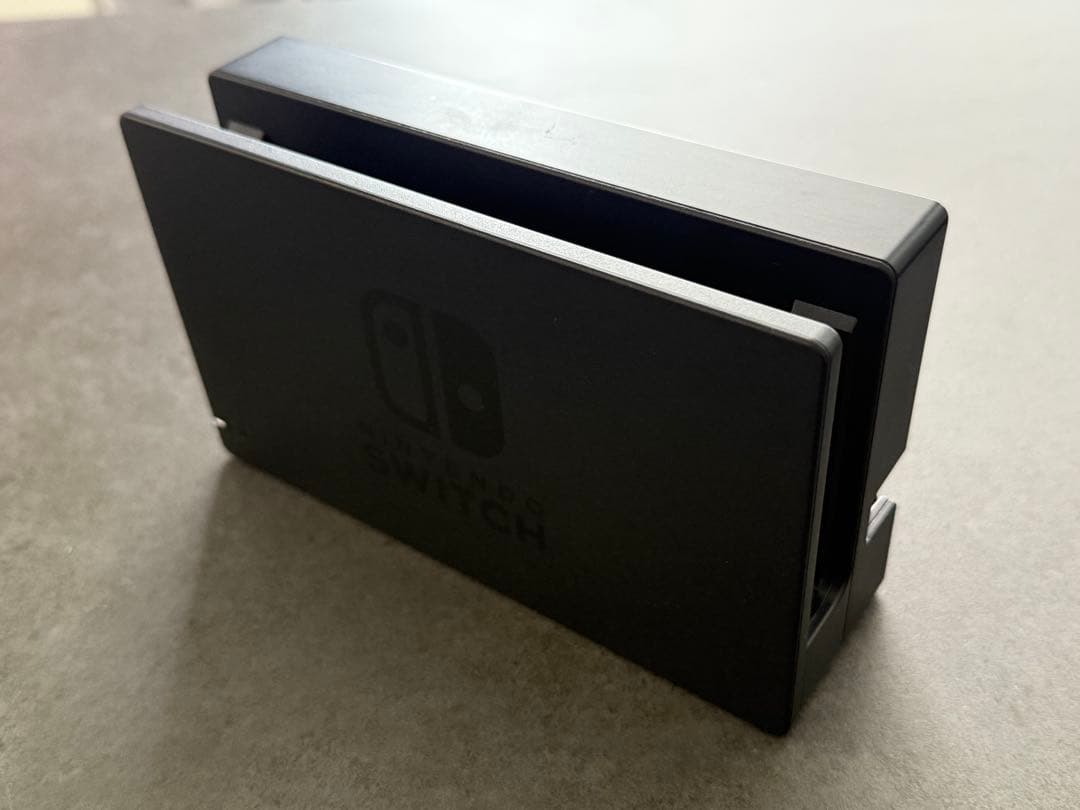 Nintendo Switch 本体 + Joy-Con + プロコントローラー