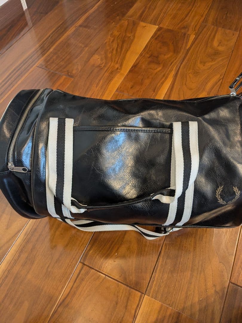 FRED PERRY ドラムバッグ 黒/黄ショルダーバッグ