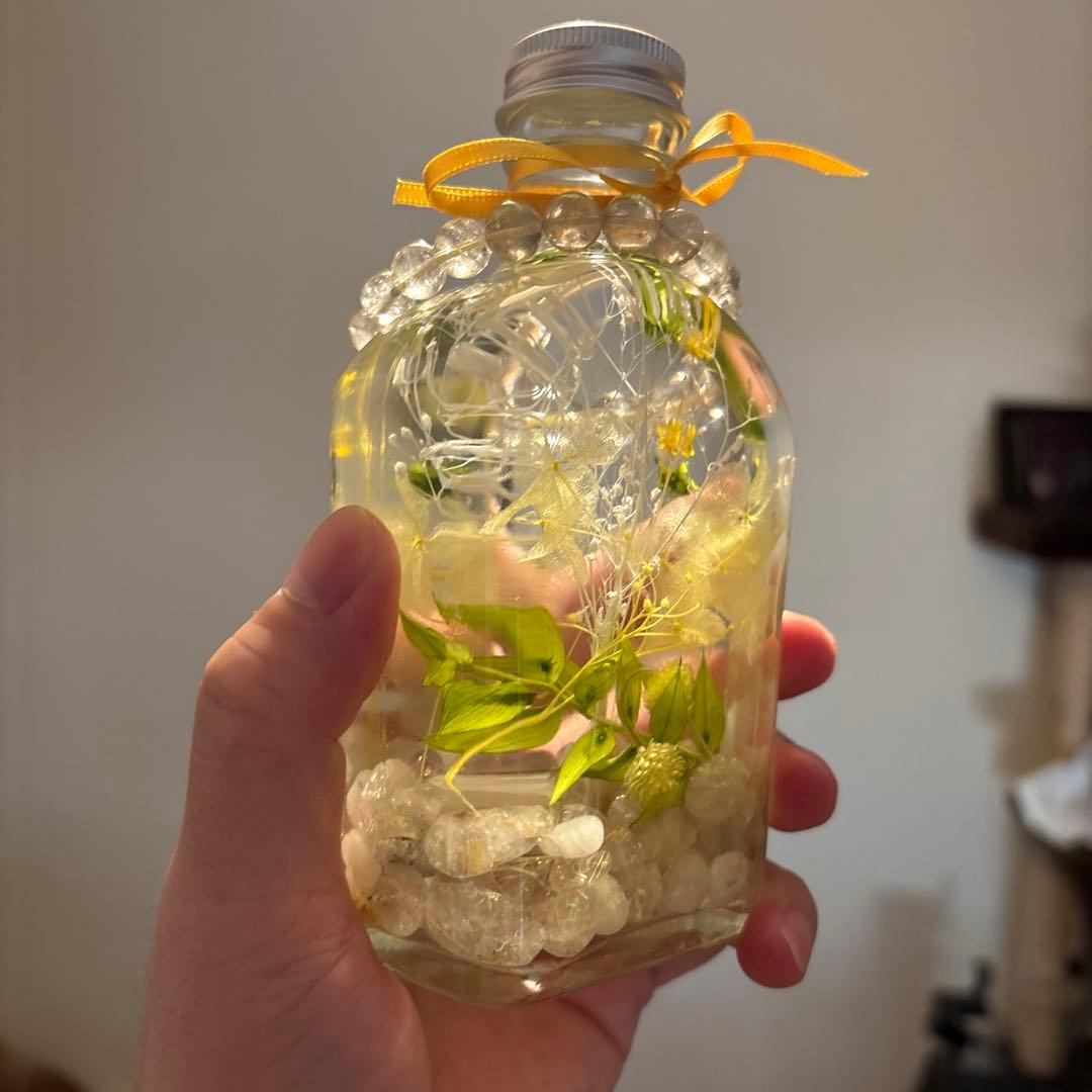 ゴールドパワーハーバリウム！ルチル入り！綺麗！