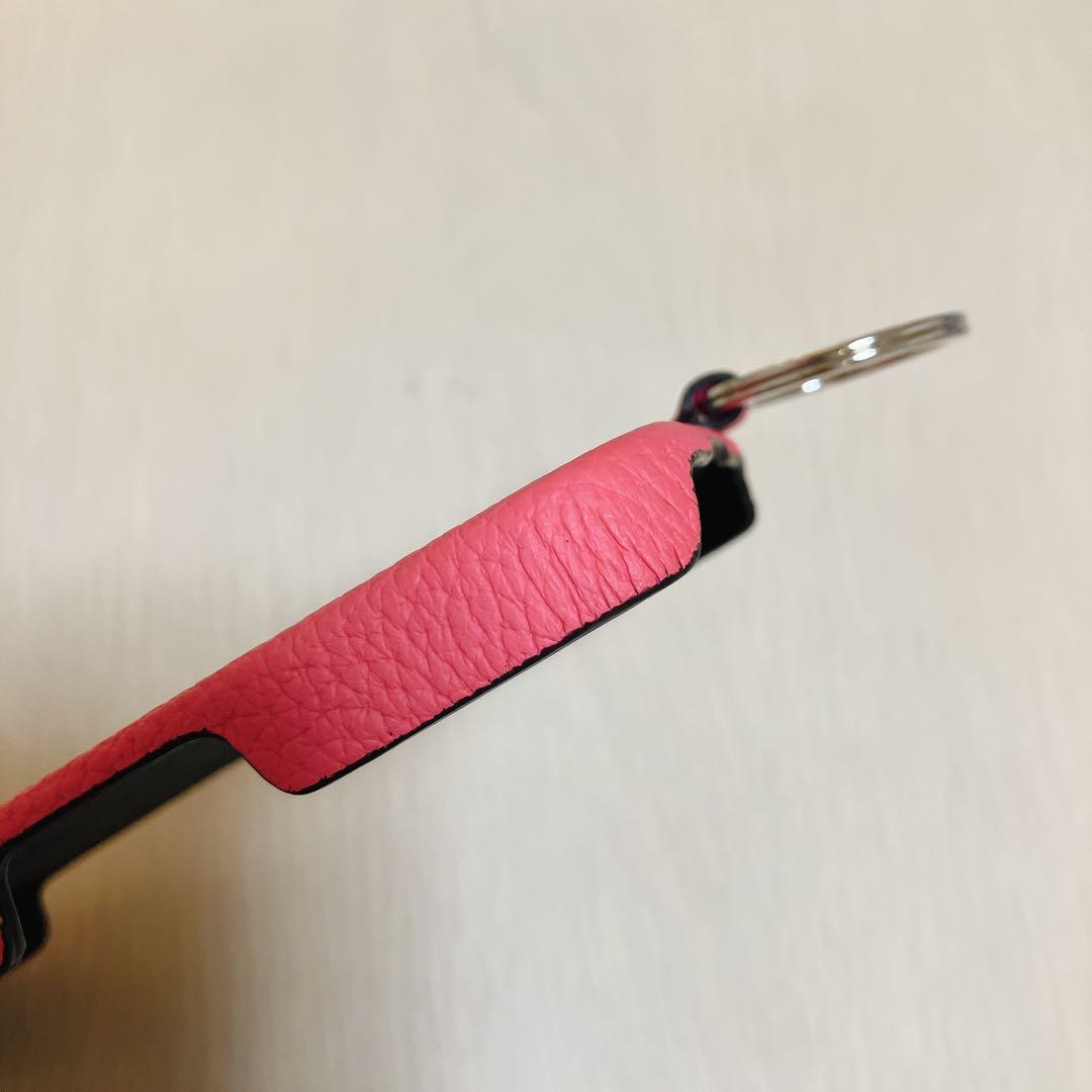 BONAVENTURA ノブレッサレザー iPhone16 ハンドル付き ピンク