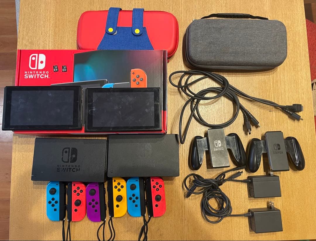 2台セット　Nintendo Switch 本体　SDカード等おまけつき