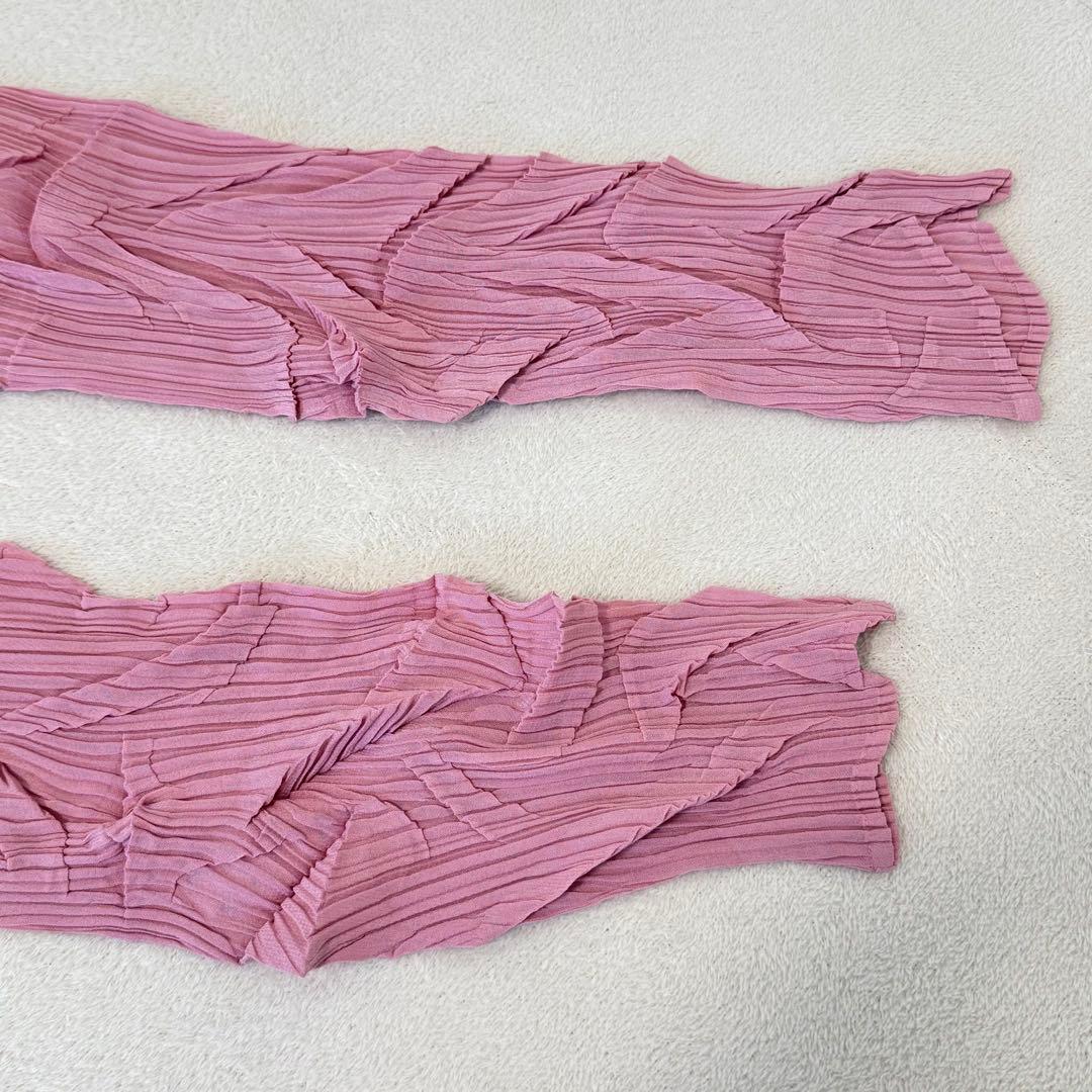 極美品✨ISSEY MIYAKE プリーツ　立体　変形　ピンク　長袖　トップス