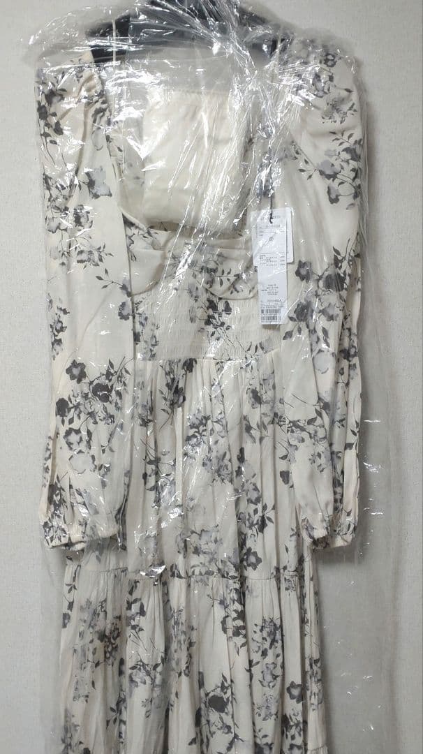 実物写真掲載 大人気完売 ココディール シャーリングティアードフラワーワンピース