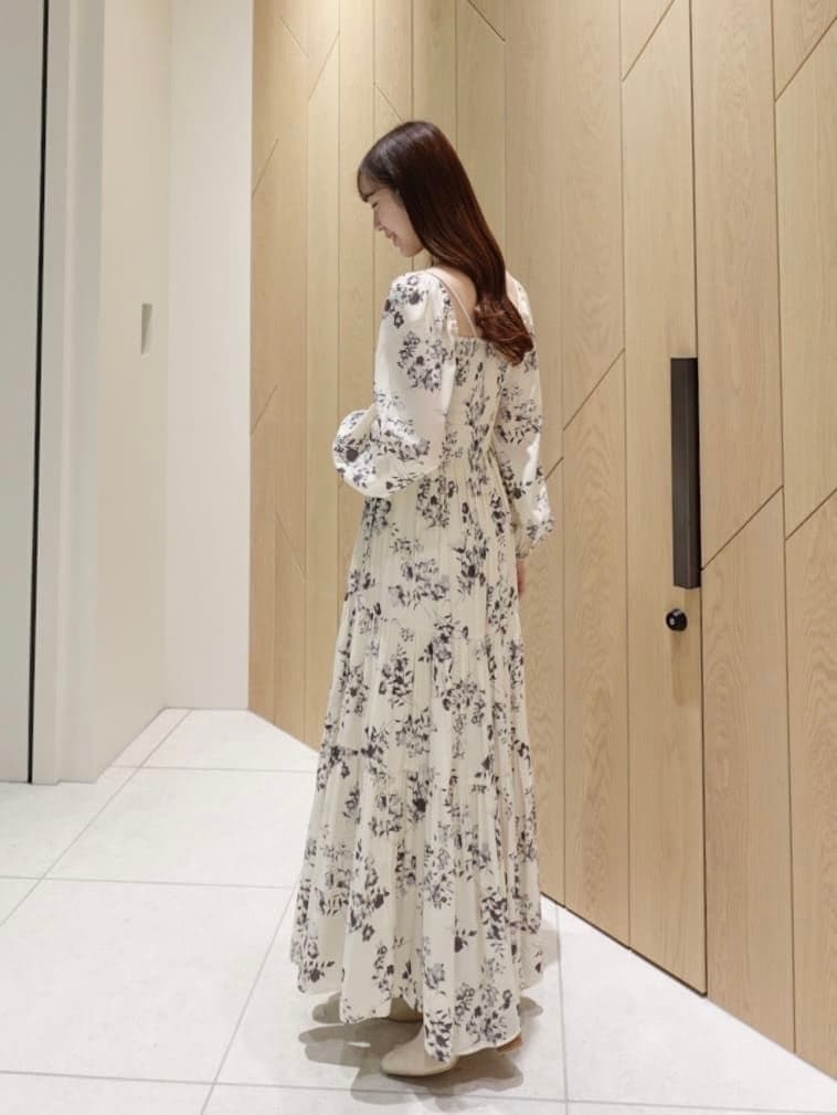 実物写真掲載 大人気完売 ココディール シャーリングティアードフラワーワンピース