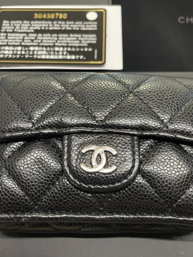 美品 シャネル CHANEL キャビアスキン クラシックスモールウォレット