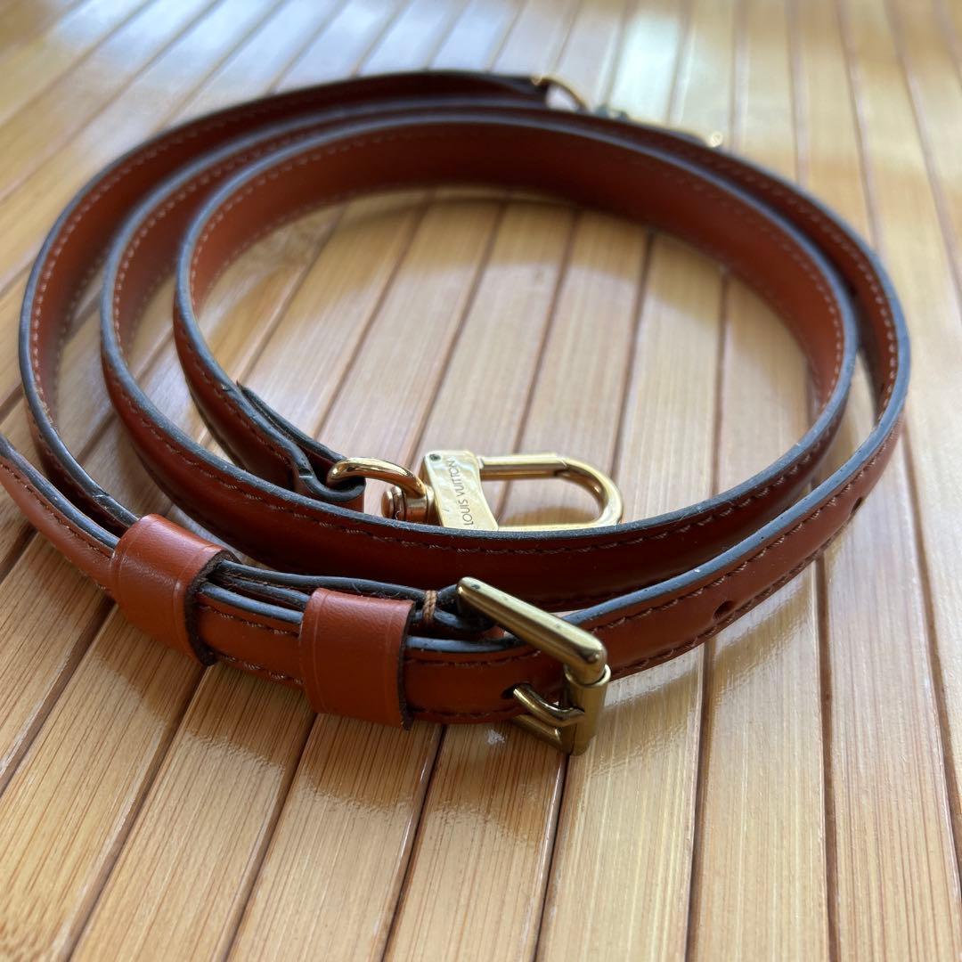 LOUIS VUITTON ブラウンレザーストラップ