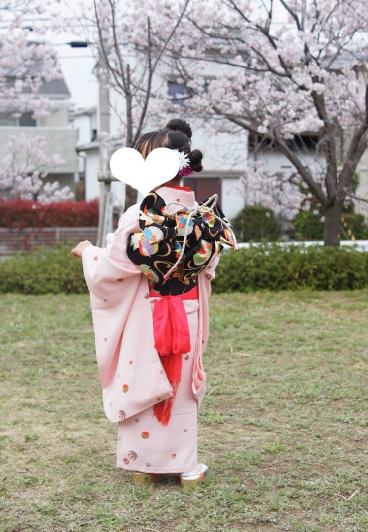 7歳向け・正絹・ちりめんのお着物セットです