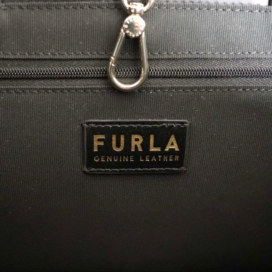 専用出品です。⭐︎美品 FURLA フルラ NIOBE L ワンダー ロゴ レザー
