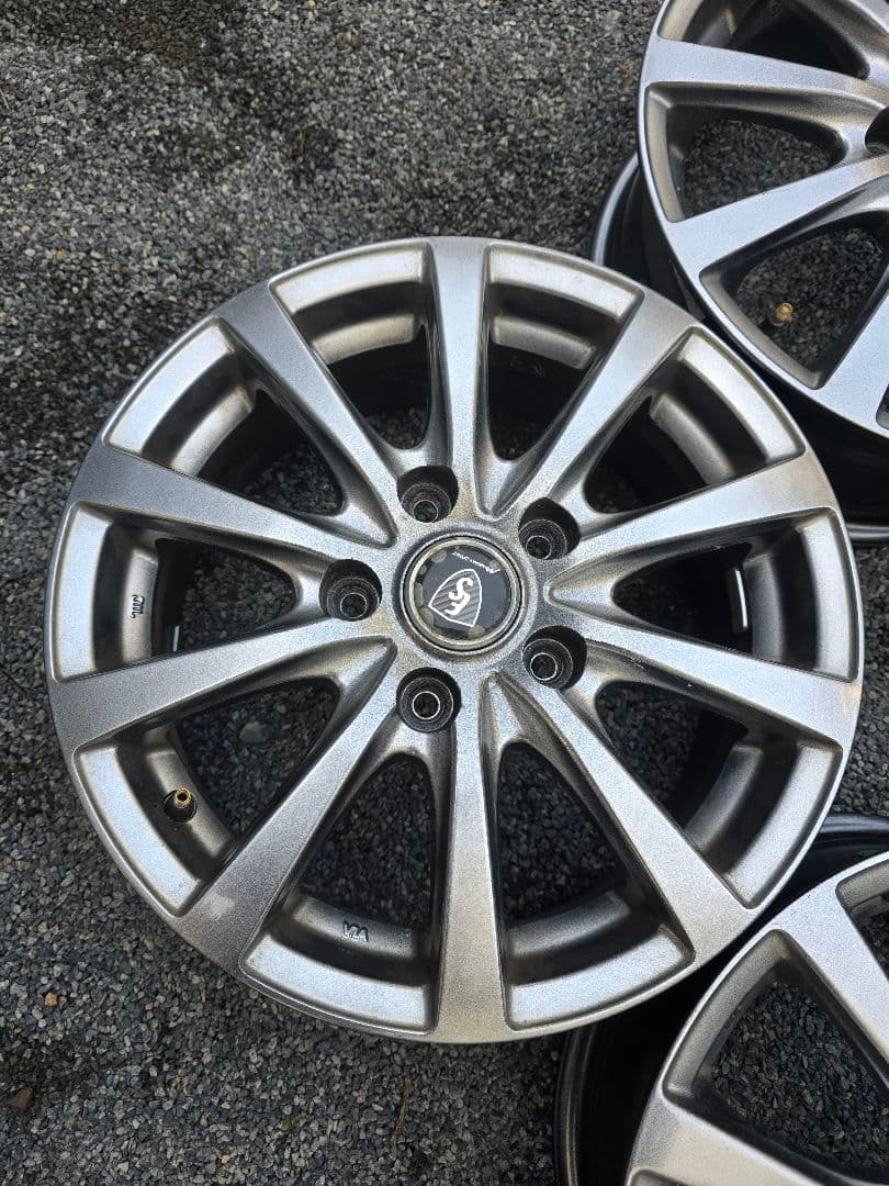 アルミホイール　15インチ4本