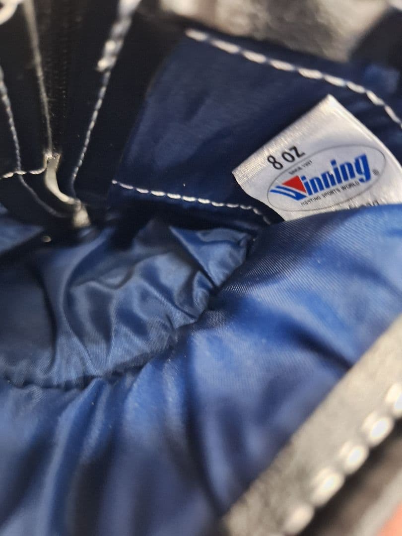Winning ボクシンググローブ 8 oz 新品