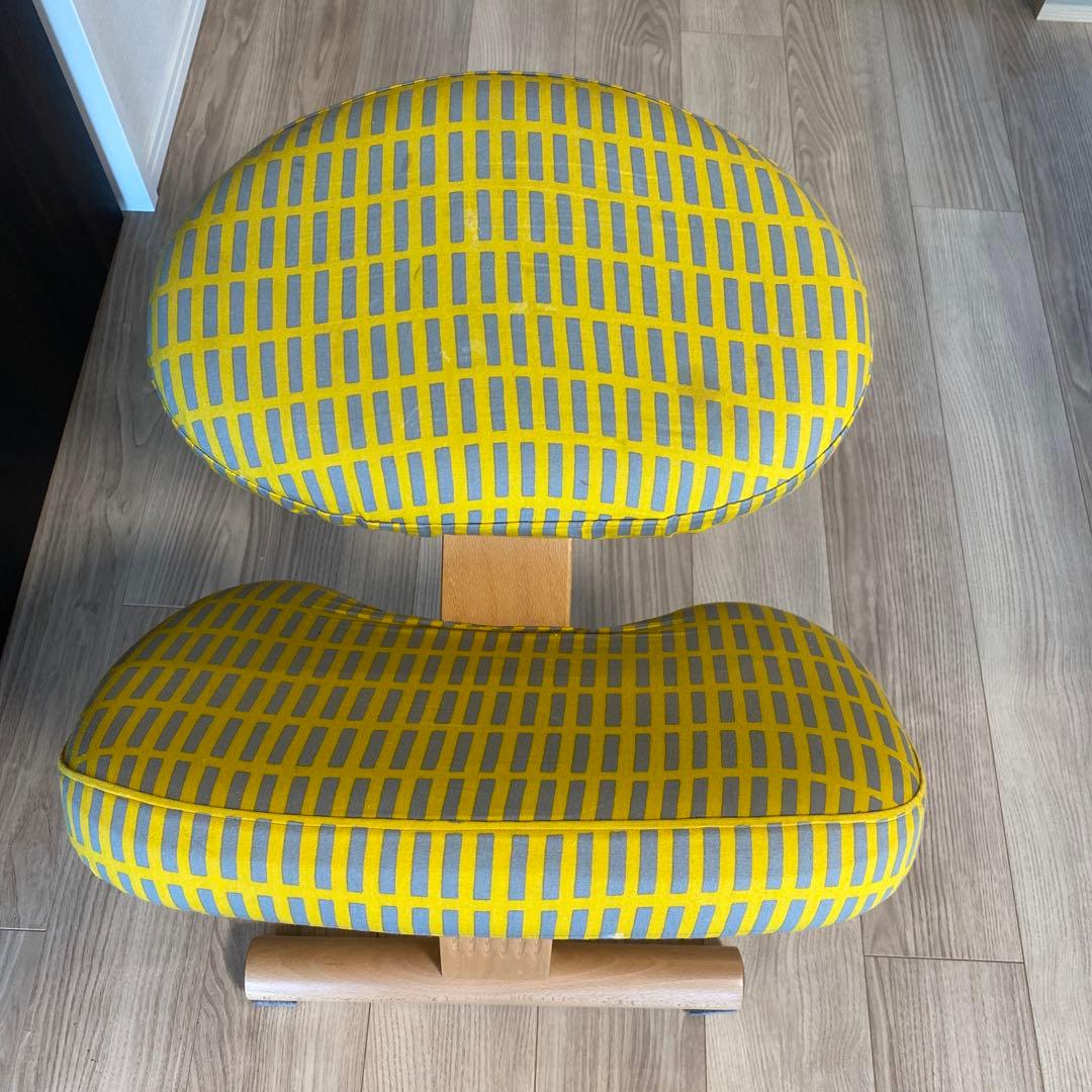 【完成品・組み立て不要・美品・カバー付き】バランスチェア・イージー ネイビー