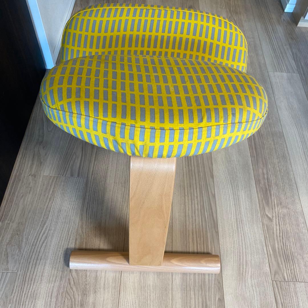 【完成品・組み立て不要・美品・カバー付き】バランスチェア・イージー ネイビー