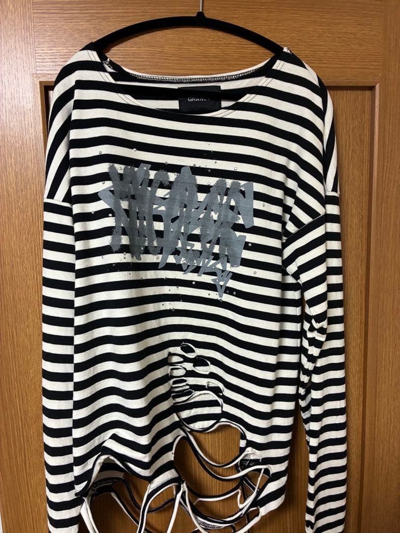 【GRANCY】総柄ラインストーングラフィックロンT