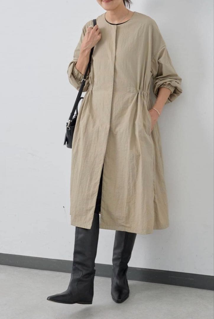 ビアズリー　バルーン袖　フレアー　コート　ベージュ