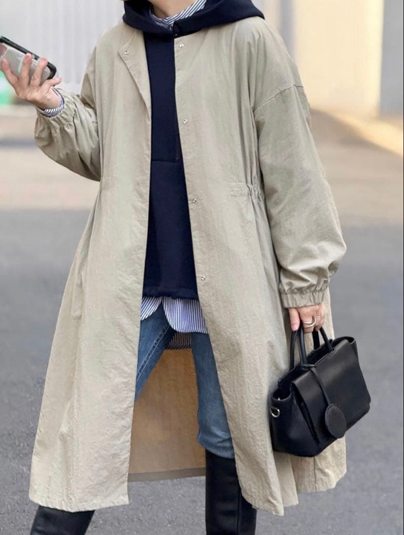 ビアズリー　バルーン袖　フレアー　コート　ベージュ