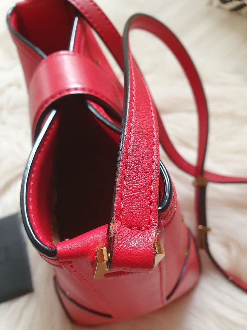 正規品ーMCM お洒落な赤いショルダーバッグ