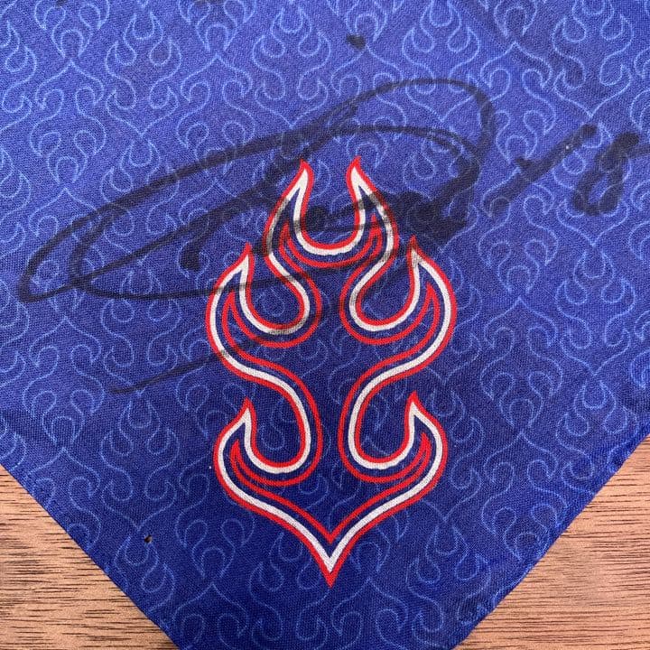 【値下げ】1998フランスワールドカップ　日本代表直筆サイン入り　バンダナ