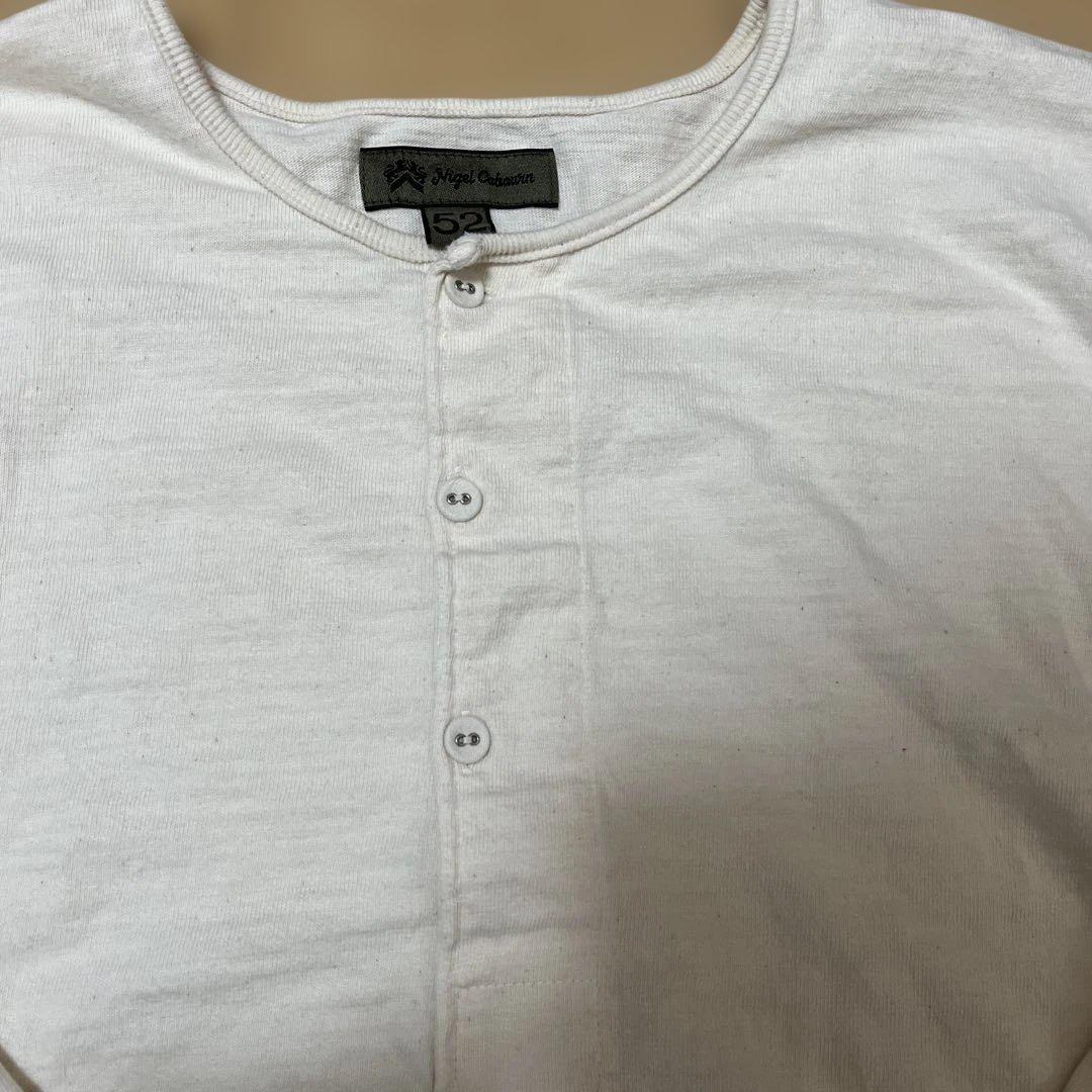 ホワイト ボタン付きヘンリーネック 長袖　カットソー 52