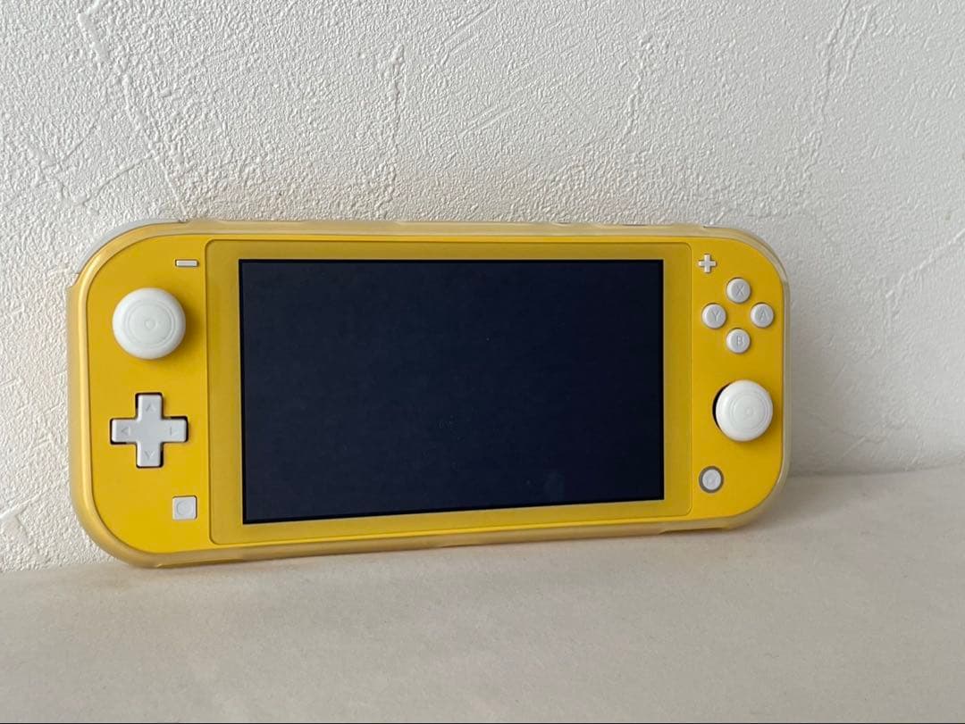 オルビアさん用　 美品　Nintendo Switch Lite イエロー