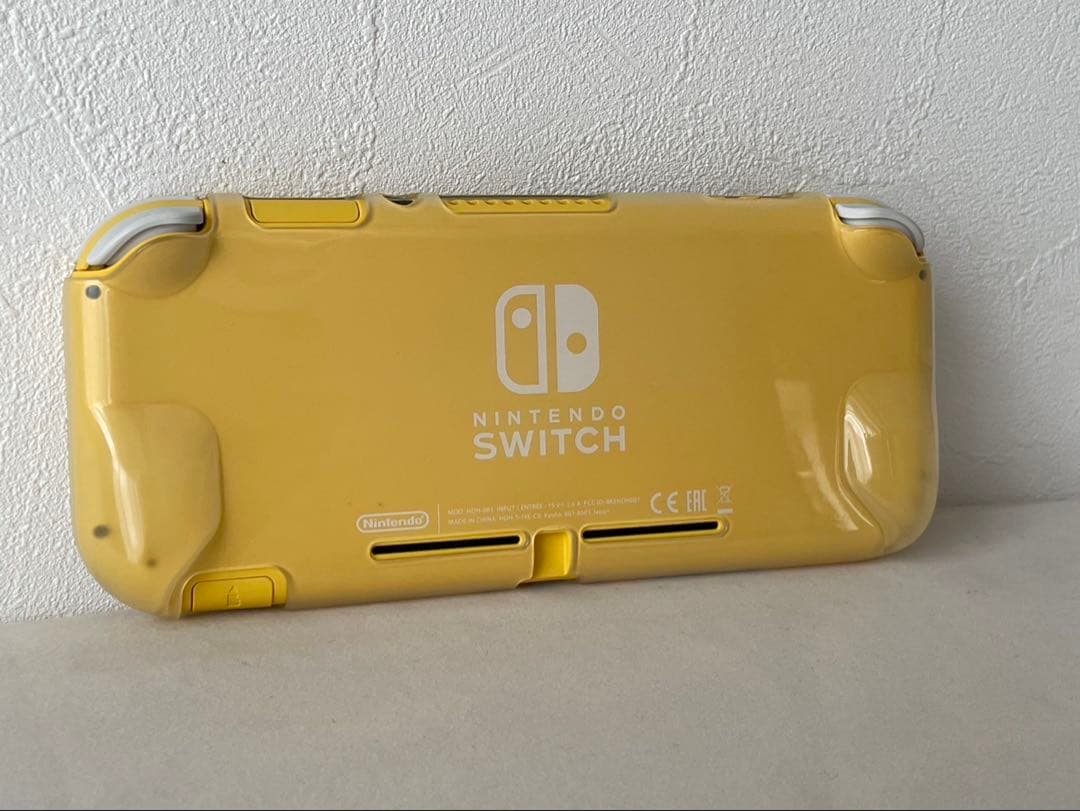 オルビアさん用　 美品　Nintendo Switch Lite イエロー