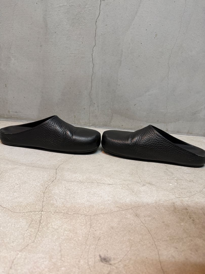 MARNI レザーサンダル　ブラック 42