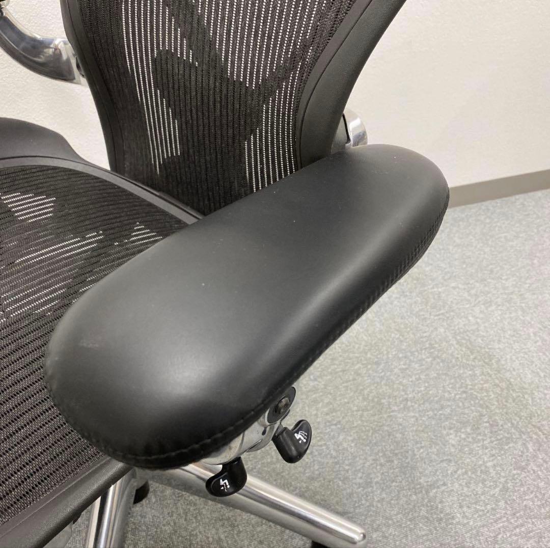 ハーマンミラー アーロンチェア Bサイズ