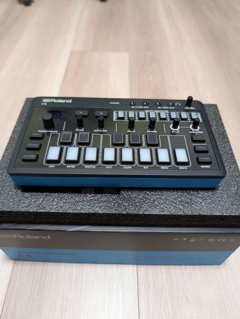鍵盤楽器 J-6 Chord Synthesizer