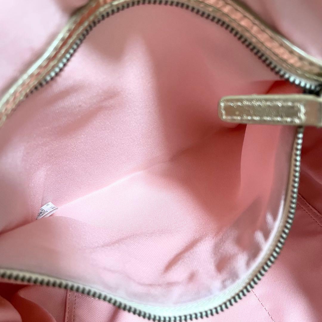 美品/バーバリーブルーレーベル　ハンドバッグ　ショルダーバッグ　デカロゴ