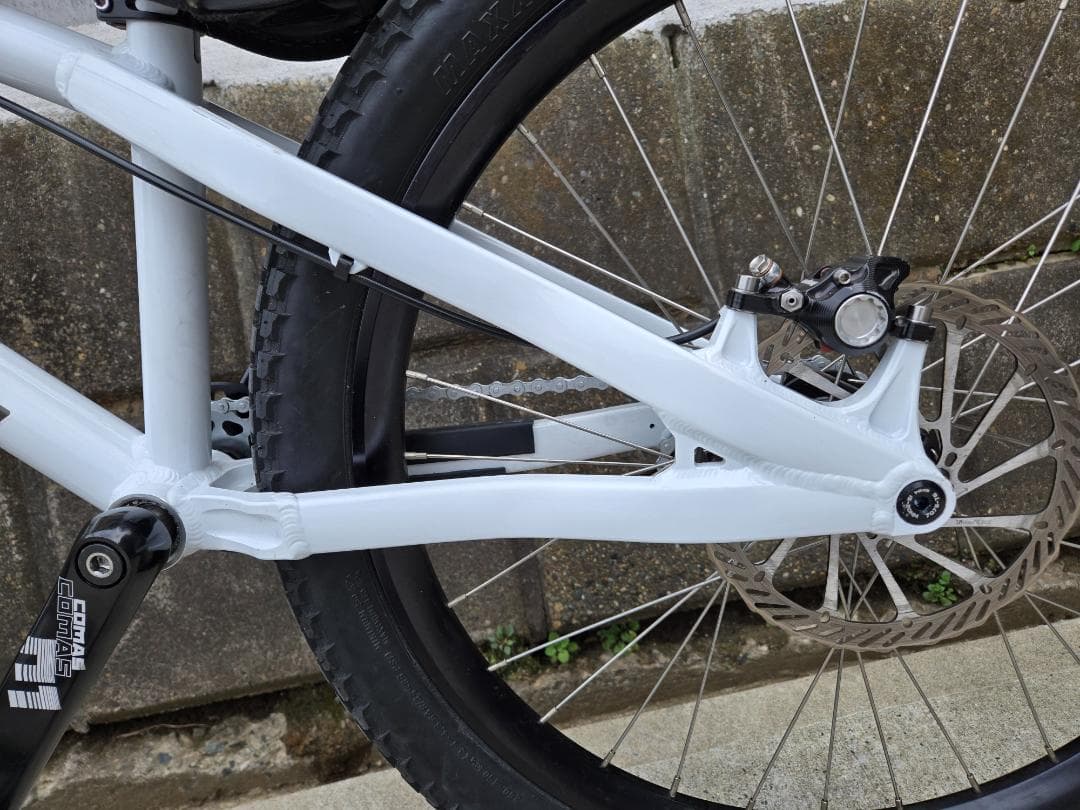 extension JARVIS 24インチ ブレーキレス トライアル自転車