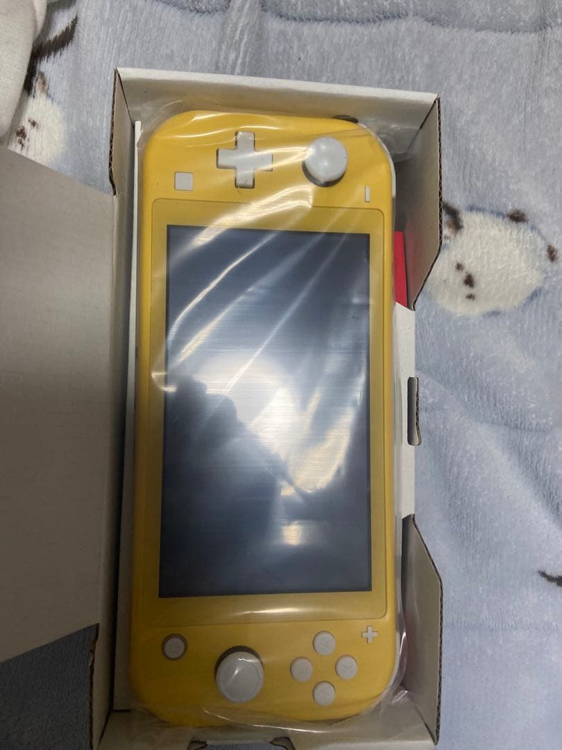 Nintendo Switch Lite イエロー 本体未使用