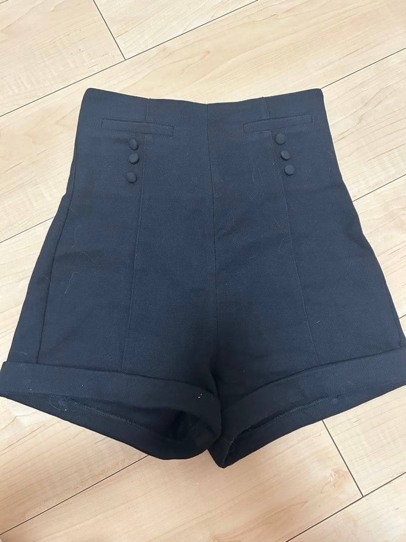 ANDMARY ショートパンツ