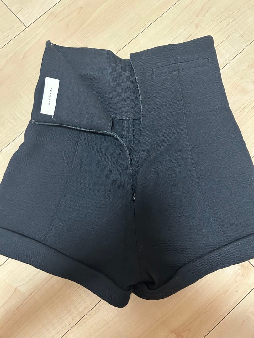 ANDMARY ショートパンツ