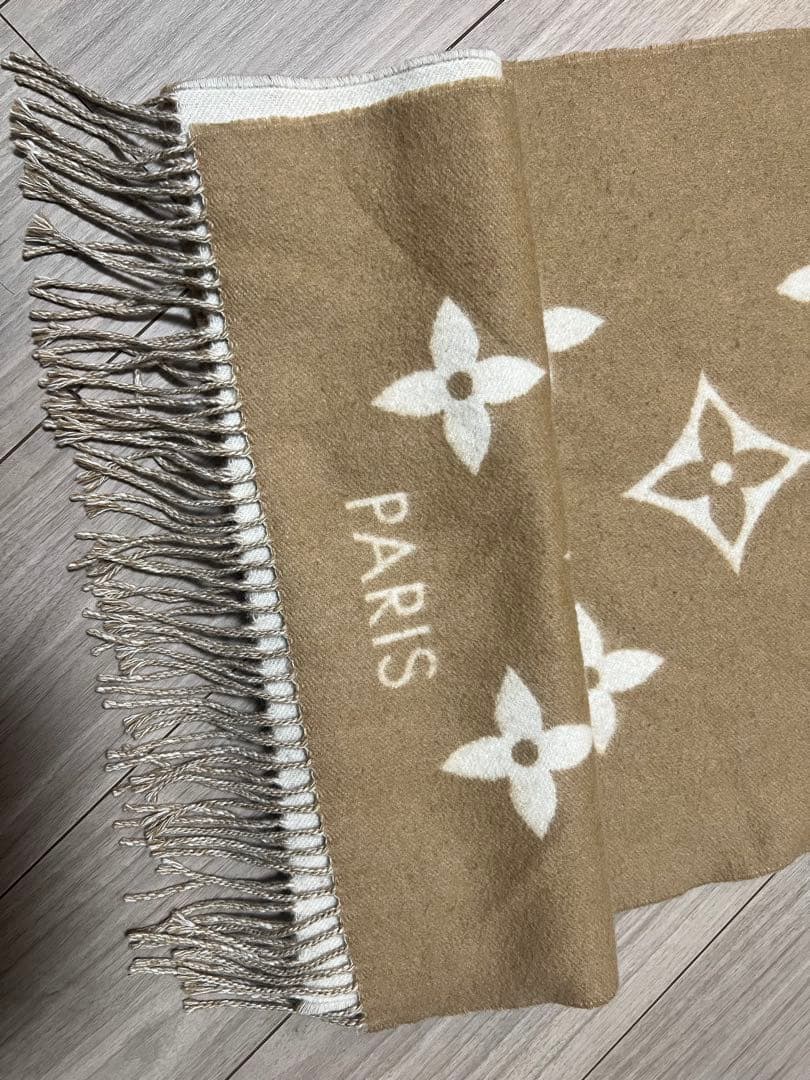 ルイヴィトン レイキャビック マフラー