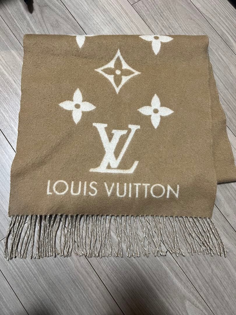 ルイヴィトン レイキャビック マフラー