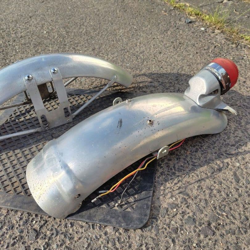 SR400 SR500 アルミフェンダー フロント リア 社外テールランプ付き