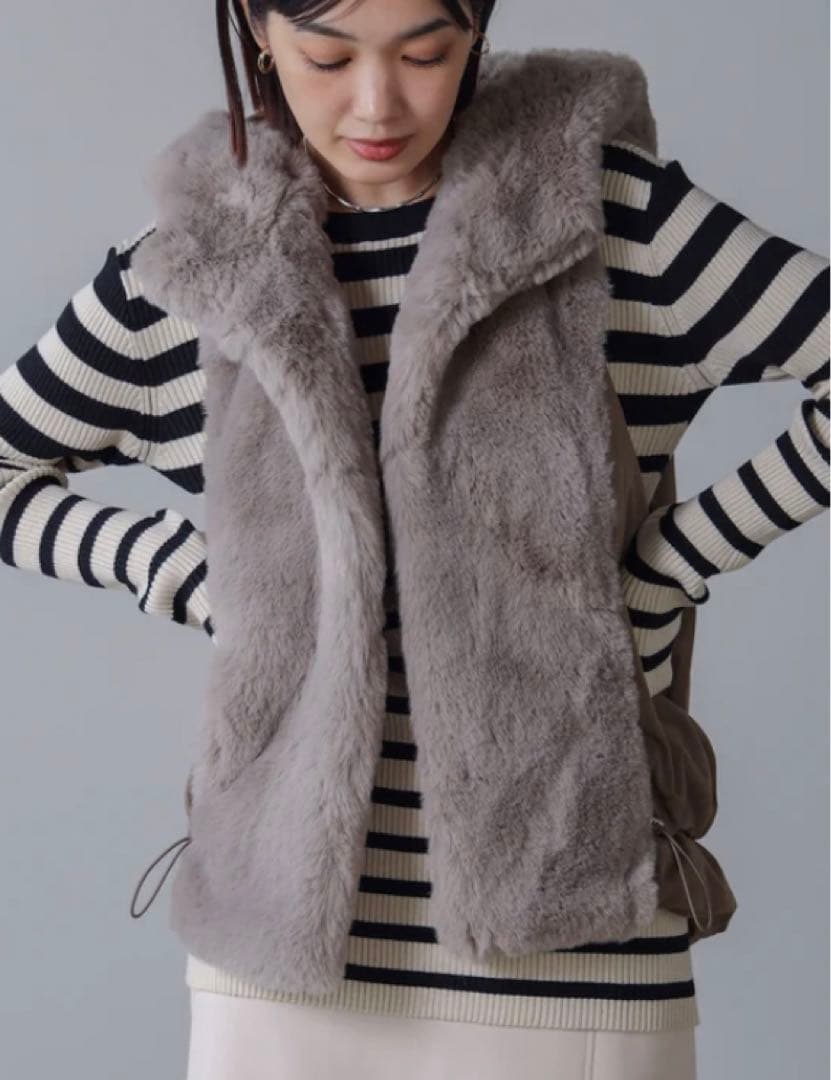 りくちゃん様　異素材ＭＩＸダウンファーベスト（グレージュ）