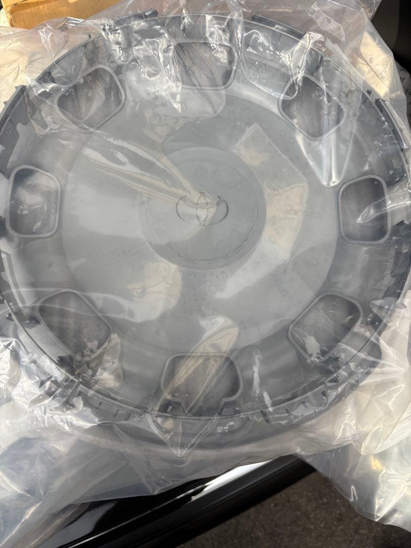 新型シエンタＺ　純正スチールホイール４本　キャップ・ナット付