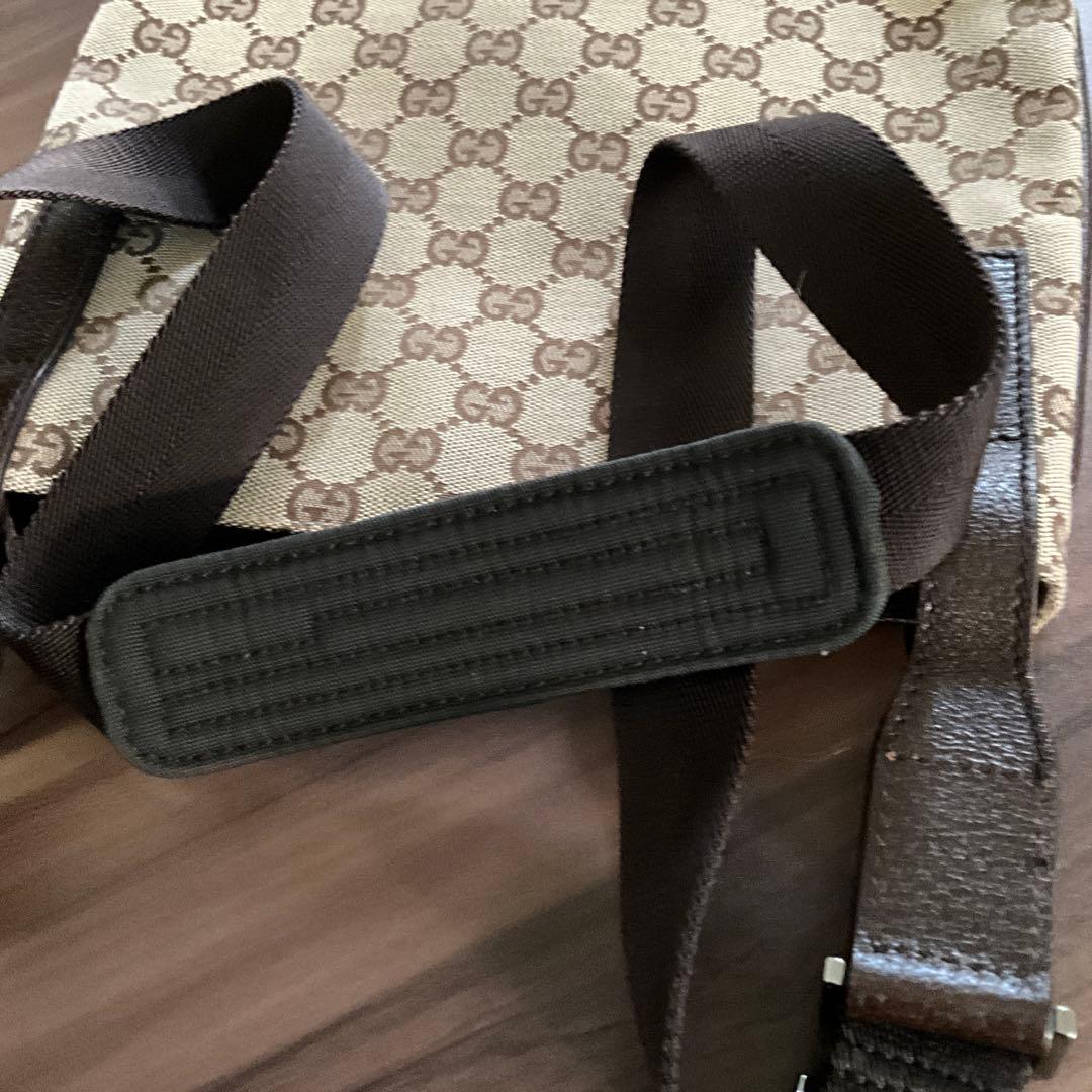 グッチ　ショルダーバッグ　GG柄　キャンバス