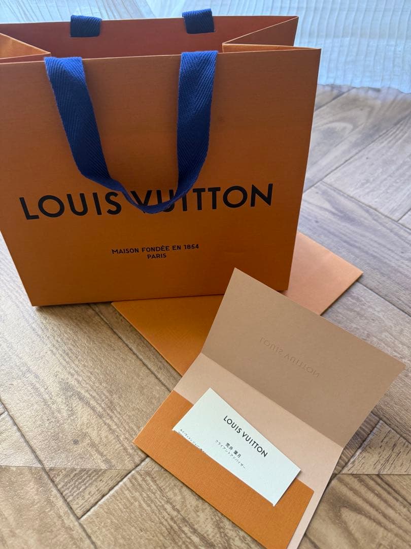 く*こ様 eLVes ルイ・ヴィトン オードゥ パルファン　新作　香水