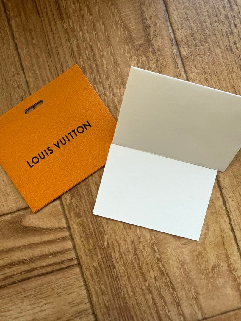 く*こ様 eLVes ルイ・ヴィトン オードゥ パルファン　新作　香水