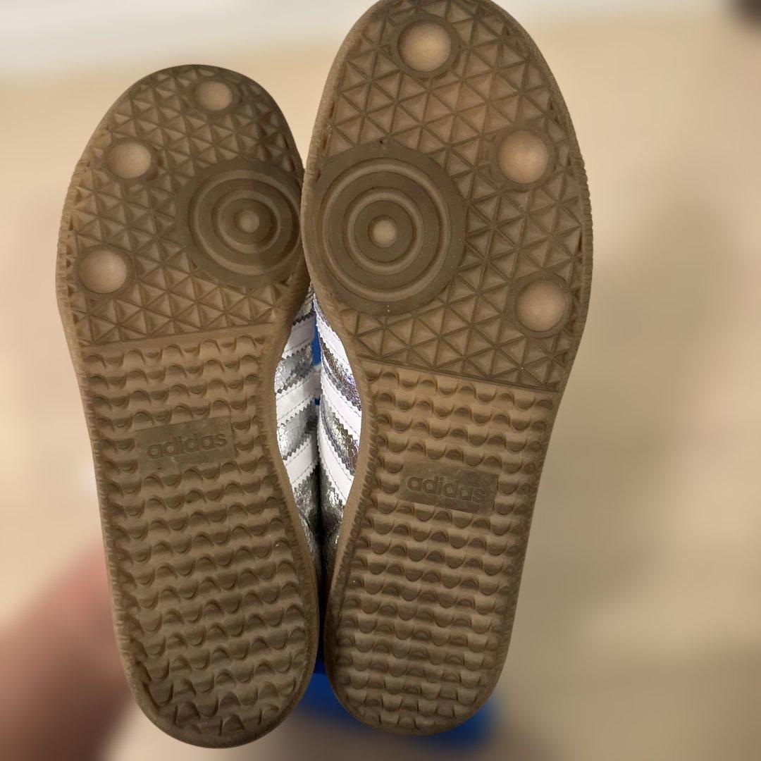 adidas Samba シルバー スニーカー