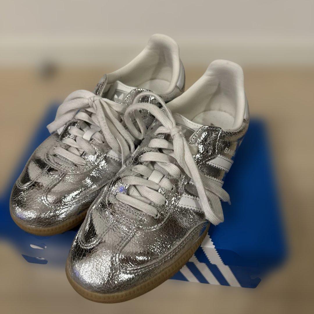 adidas Samba シルバー スニーカー
