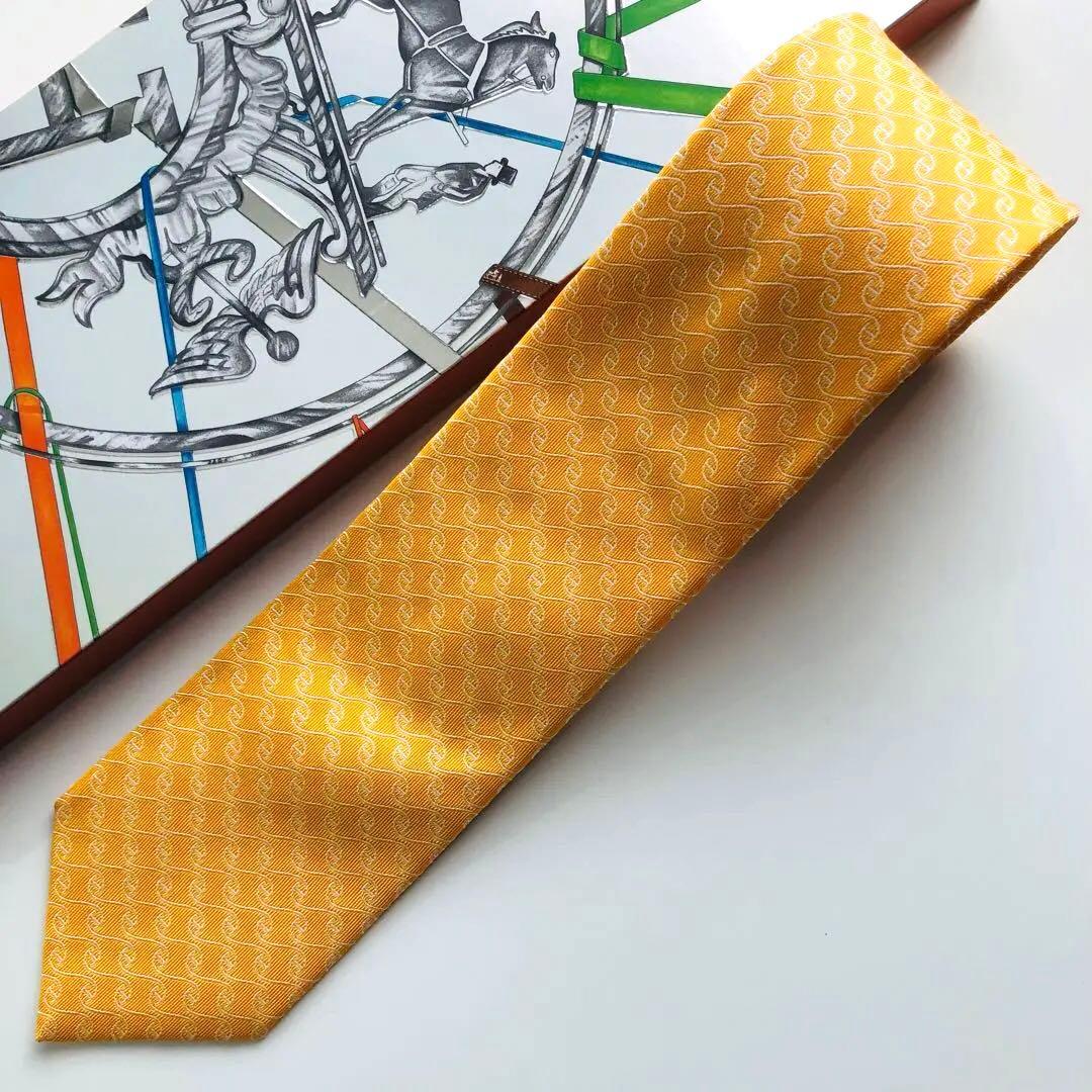 HERMES ネクタイ 紋章柄 オレンジ